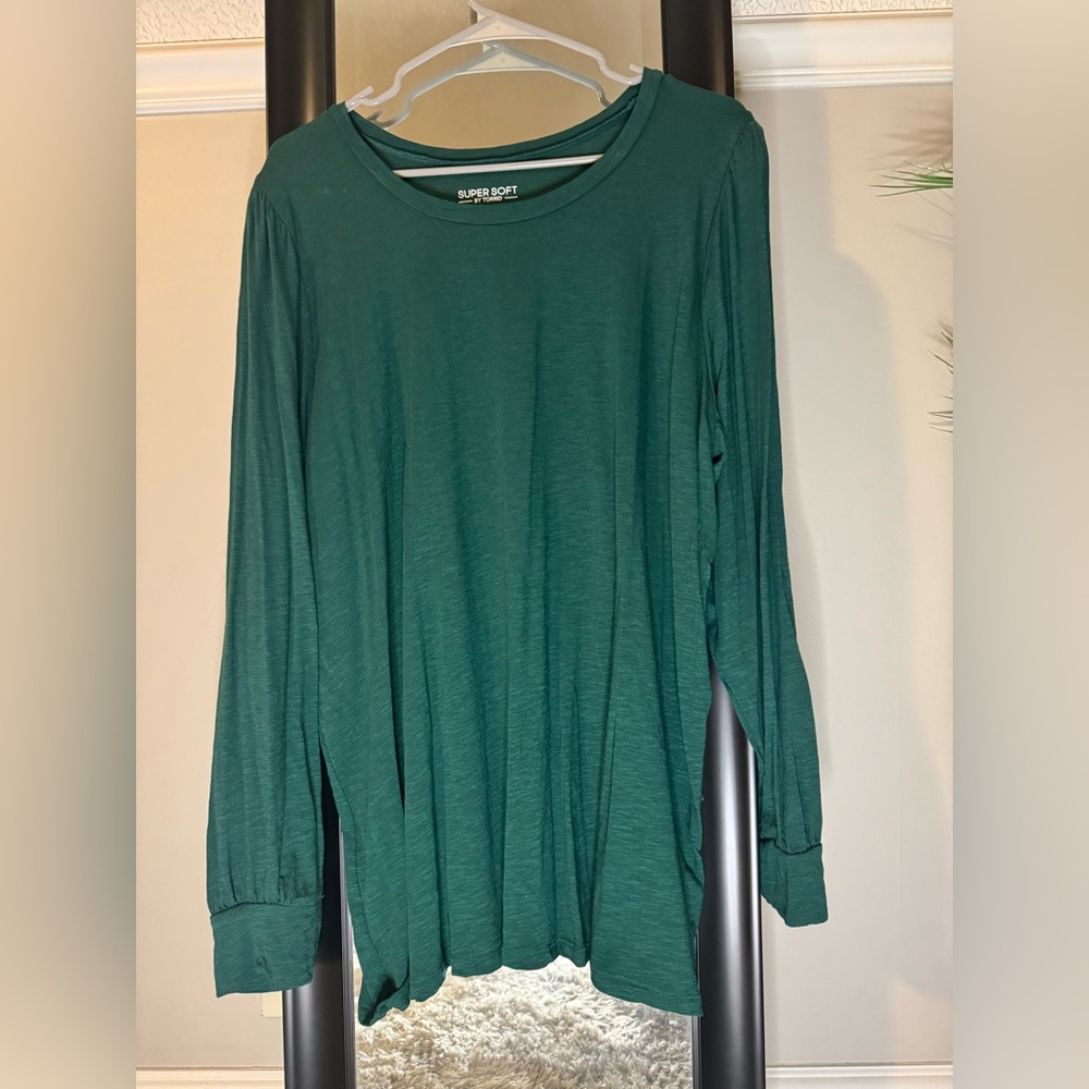 Torrid Super Soft Slub Crew Neck Puff Sleeve Long Sleeve Top
